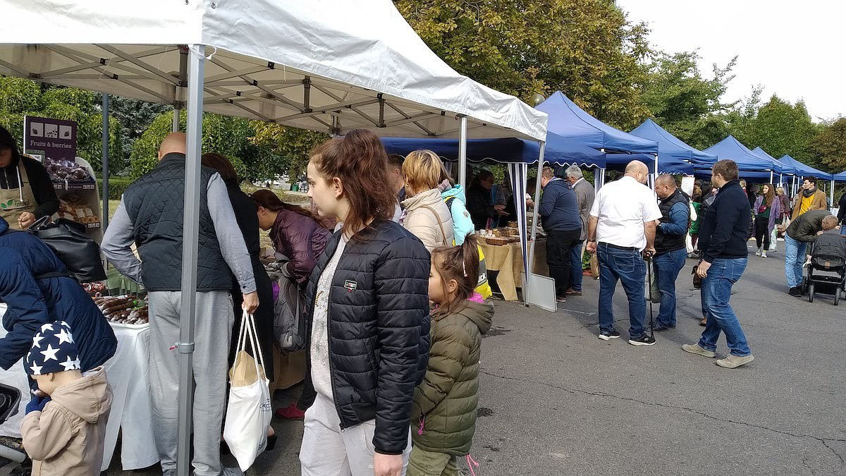 Ярмарки местной продукции пройдут в нескольких секторах столицы.
