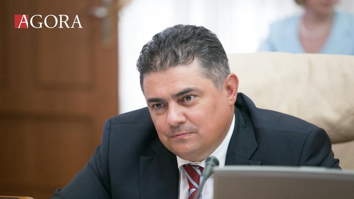 Директор НАРЭ получает 63 000 леев в месяц и владеет миллионными вкладами.