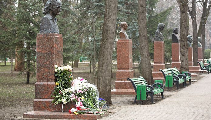 Событие приурочено ко дню рождения великого румынского поэта Михая Еминеску.