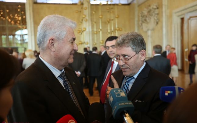 Preşedintele Partidului Comuniştilor, Vladimir Voronin, consideră că liberalii, în frunte cu Mihai Ghimpu, trebuie să facă puşcărie. 