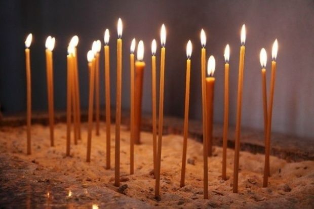 Patru copii au murit după ce tatăl lor a dat foc apartamentului în care locuiau. 