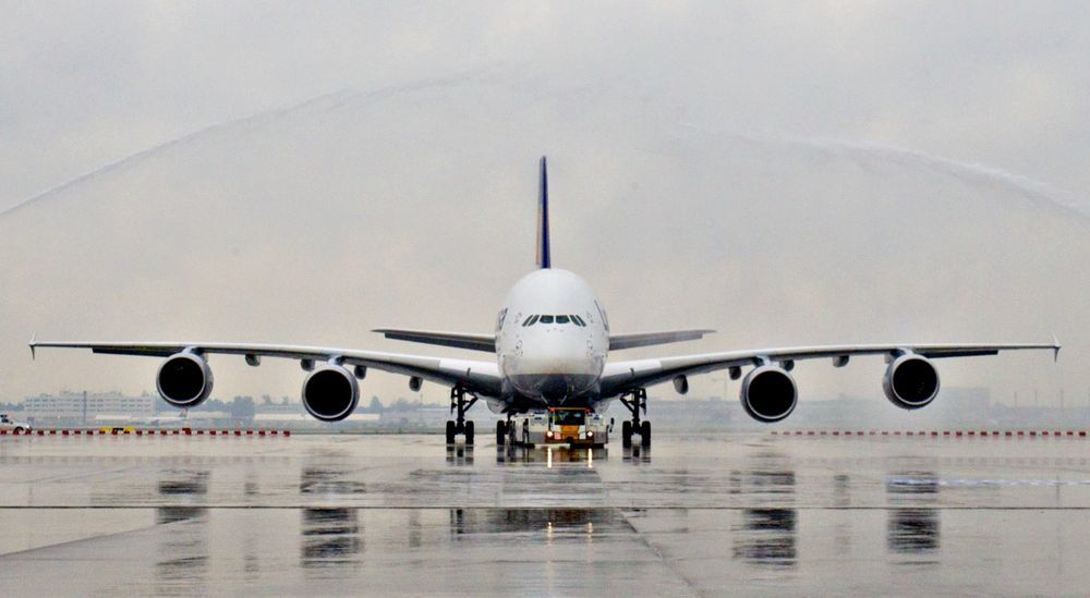 Airbus откажется от своих самых больших авиалайнеров.