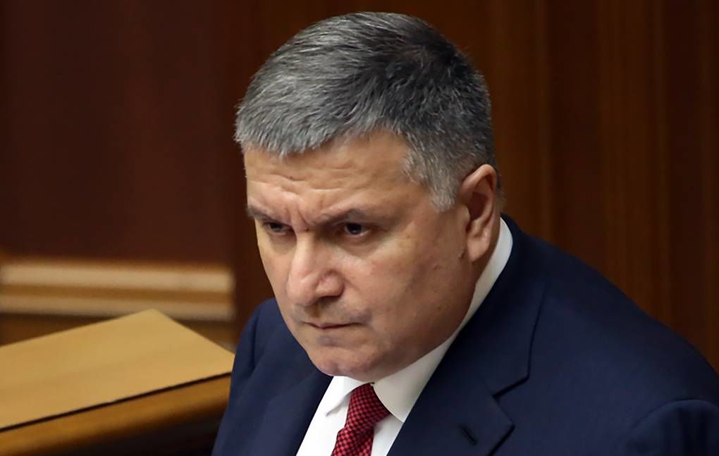 Глава МВД Украины заявил о необходимости немедленно ввести локдаун на 3-4 недели.