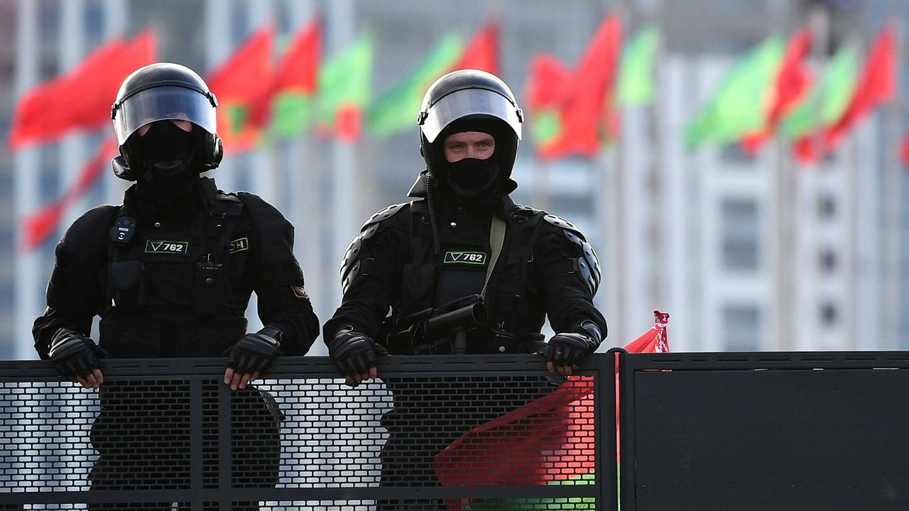 В Белоруссии задержали мужчину, планировавшего покушения на чиновников.