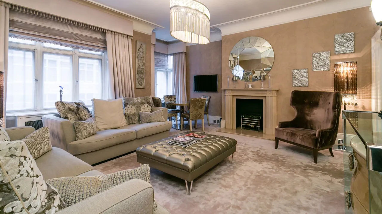 Apartamentul lui Winston Churchill din Londra, pus în vânzare pentru cinci milioane de dolari.