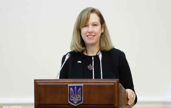 Квин: Ленд-лиз для Украины не приведет к безумному долгу перед США.