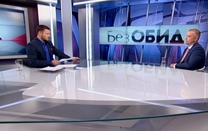  Латвия размышляет о запрете агитации в Интернете за месяц до выборов.