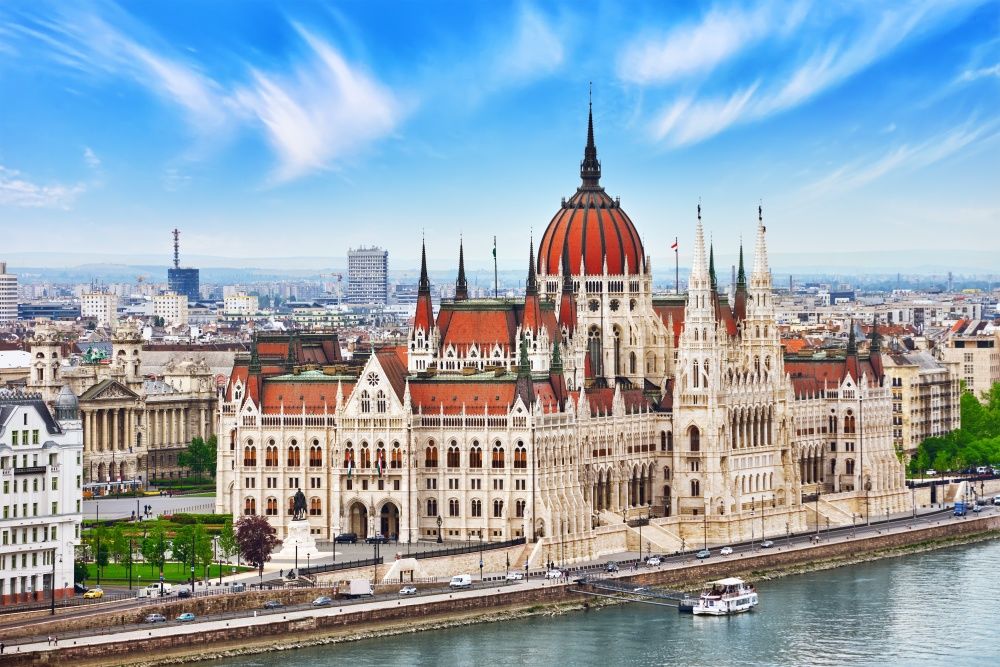 Документы на конкурс можно подавать как на apply.stipendiumhungaricum.hu.