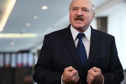 Лукашенко объяснил отсутствие на параде Победы в Москве.