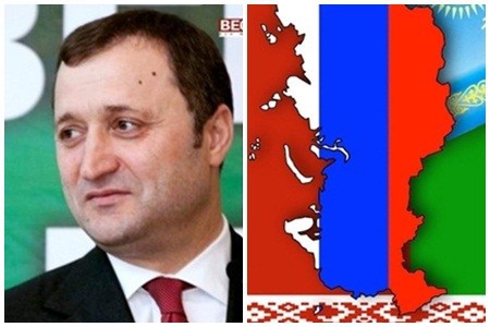 "Те, кто продвигает идею вступления Молдовы в Таможенный союз, вводят избирателей в заблуждение", - уверен Филат.