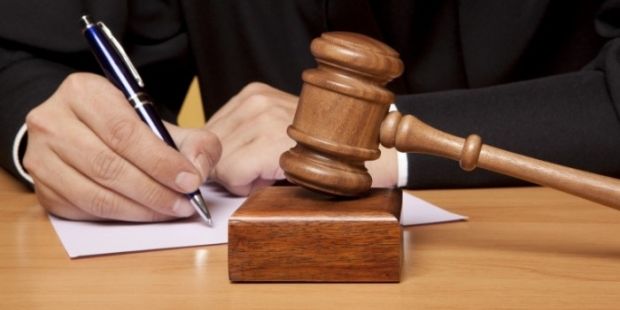 Судье грозит до пяти лет тюрьмы за вынесение неправосудного приговора. Фото: firestock.ru