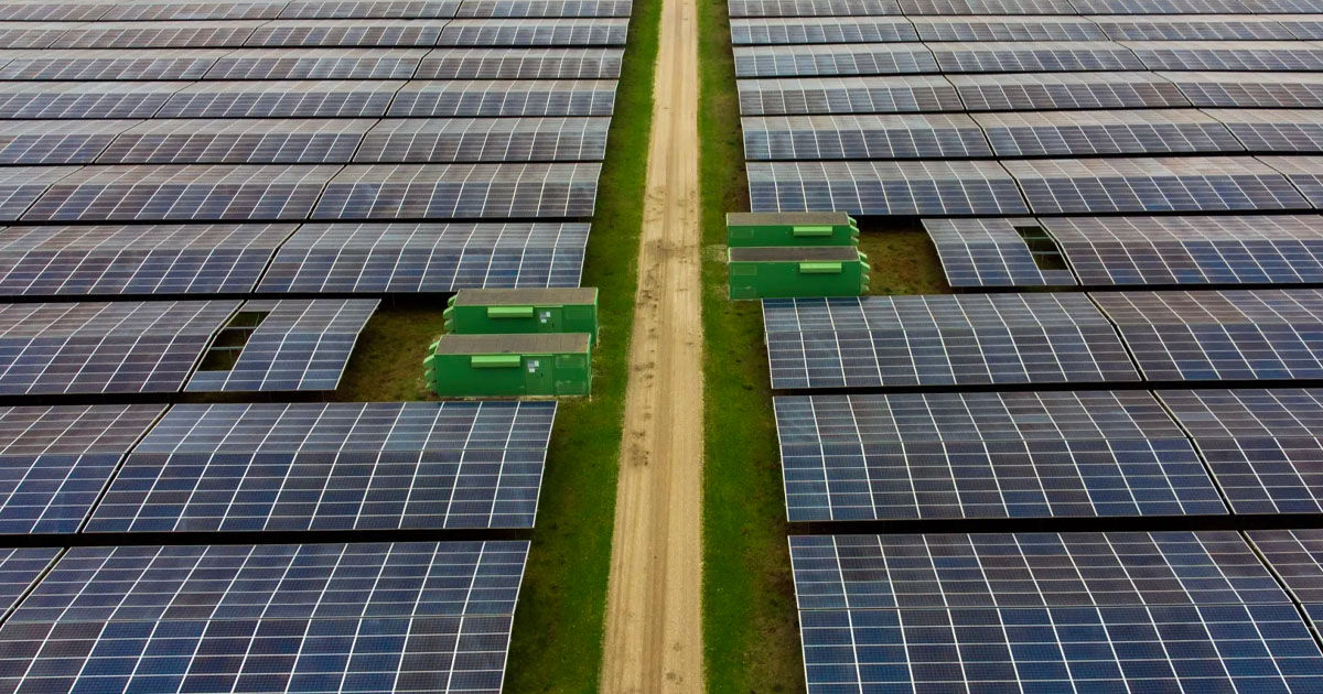 Franța a „scufundat” Europa în energie electrică ieftină: Prețurile au devenit negative.