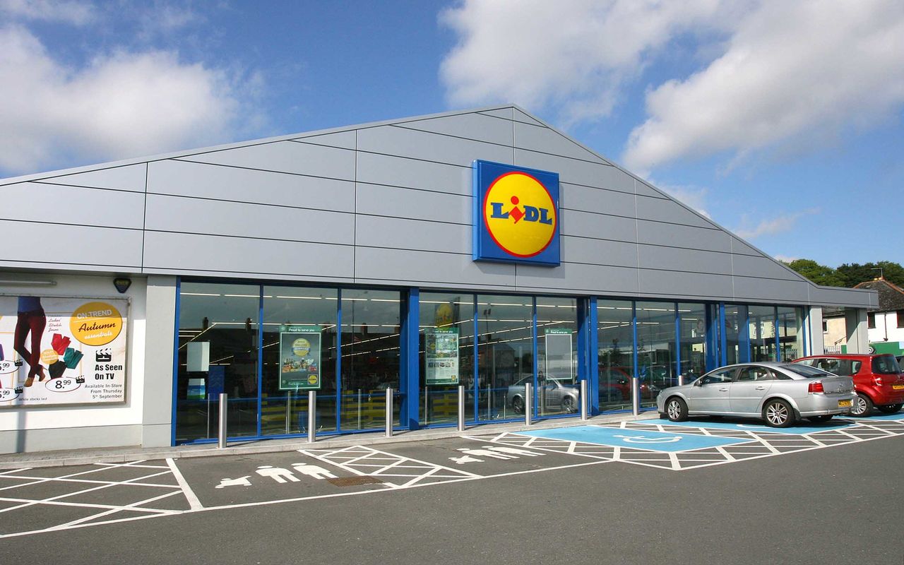 Cel mai mare lanţ de supermarketuri din Statele Unite dă în judecată Lidl, pentru încălcarea drepturilor de autor. Foto: Info Puls