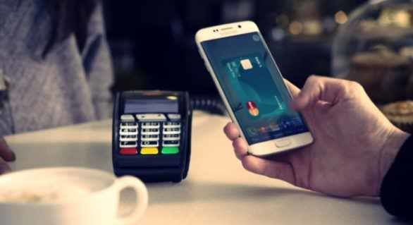 Samsung îţi plăteşte până la 200.000 de dolari dacă descoperi vulnerabilităţi în telefoanele sale.