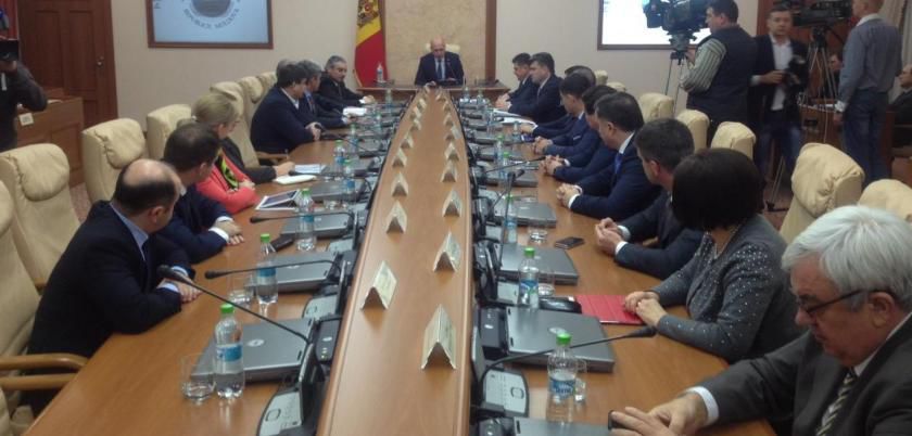 În ședința de astăzi a Guvernului au fost reconfirmați în funcții mai mulți viceminiștri. Foto: prime.md