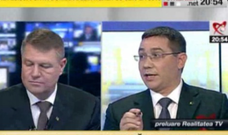 Prezentatorul TV Lucian Mandruta, unul dintre persoanele care a criticat dur Guvernul pentru votul din diaspora, a scris pe blogul personal ca Victor Ponta l-a dominat total pe Klaus Iohannis.