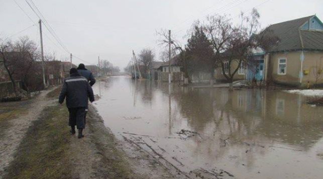 Около 150 домов в Чимишлии оказались затоплены.