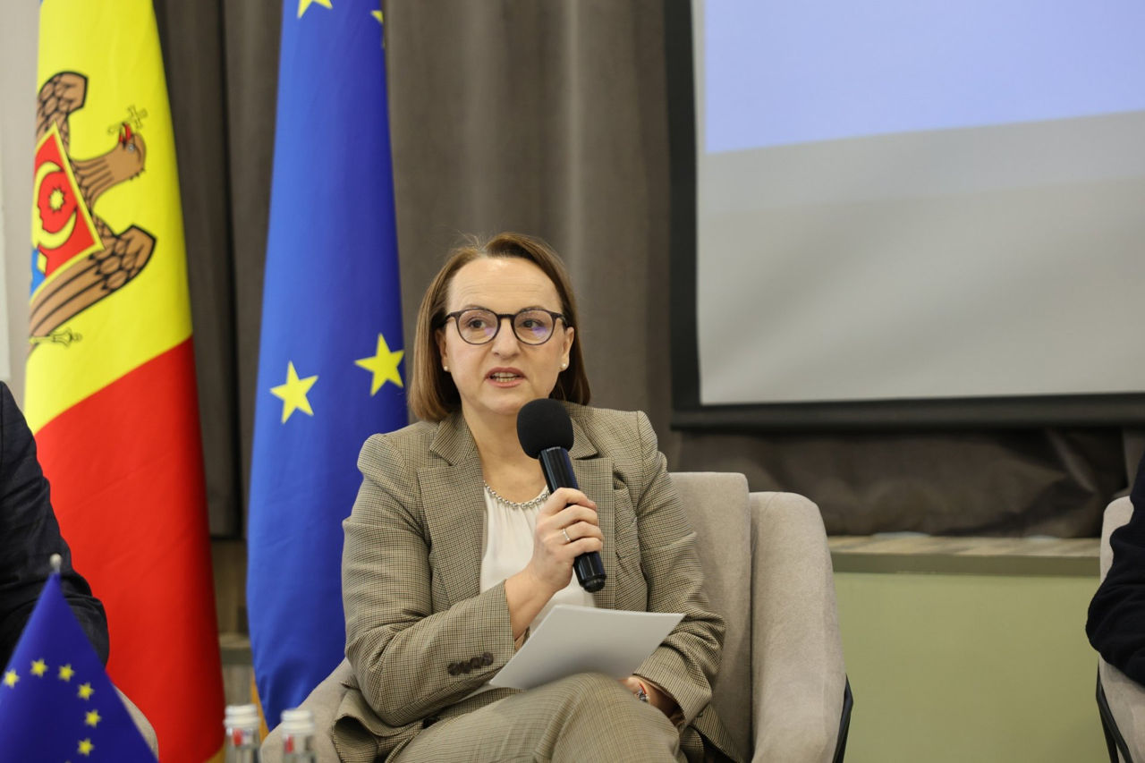 Ambasadoarea UE: Amenințările hibride persistă, dar Moldova continuă să apere valorile democratice.