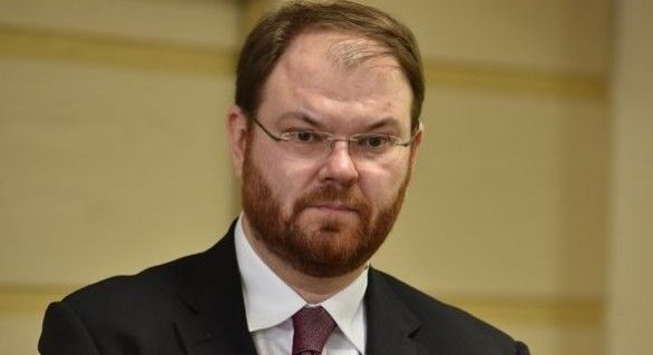 Sergiu Cioclea are 42 de ani și și-a făcut studiile și a muncit în Franța în ultimii aproape 20 de ani.