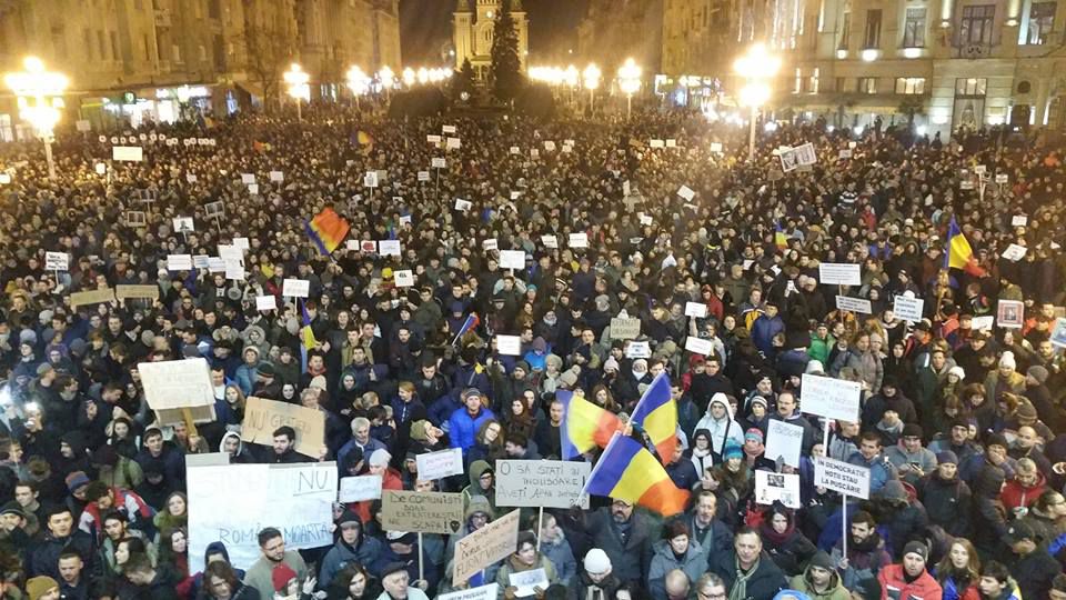 В Бухаресте проходит самый крупный протест за последние 25 лет.