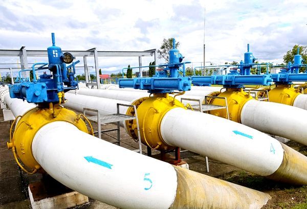 Продлить контракт на транзит газа через Украину нельзя, заявили в ЕК.
