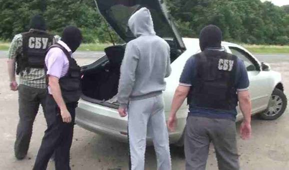 Изъятые экземпляры газеты по указанию "Донецкой народной республики" были направлены в регионы Украины для распространения среди местных жителей.