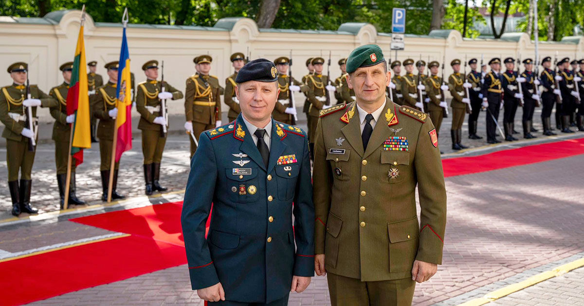 Moldova și Lituania discută perspectivele de extindere a cooperării în domeniul militar.