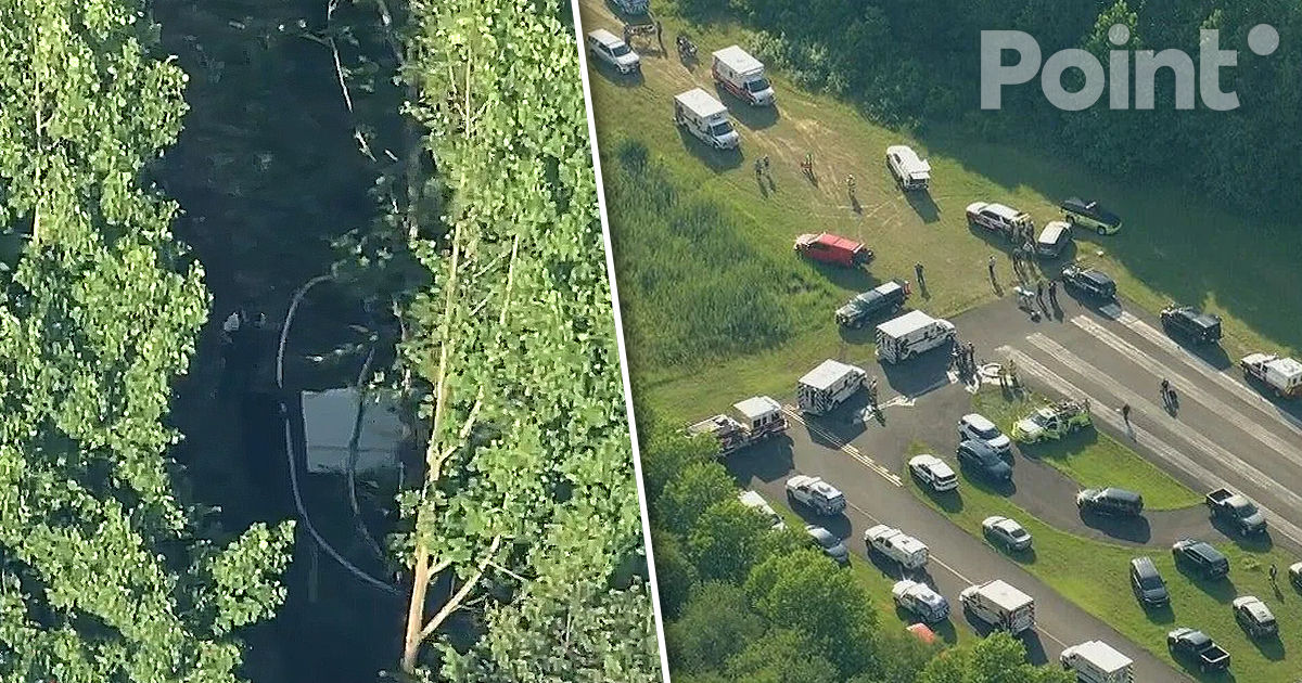 Самолет с парашютистами рухнул в США.