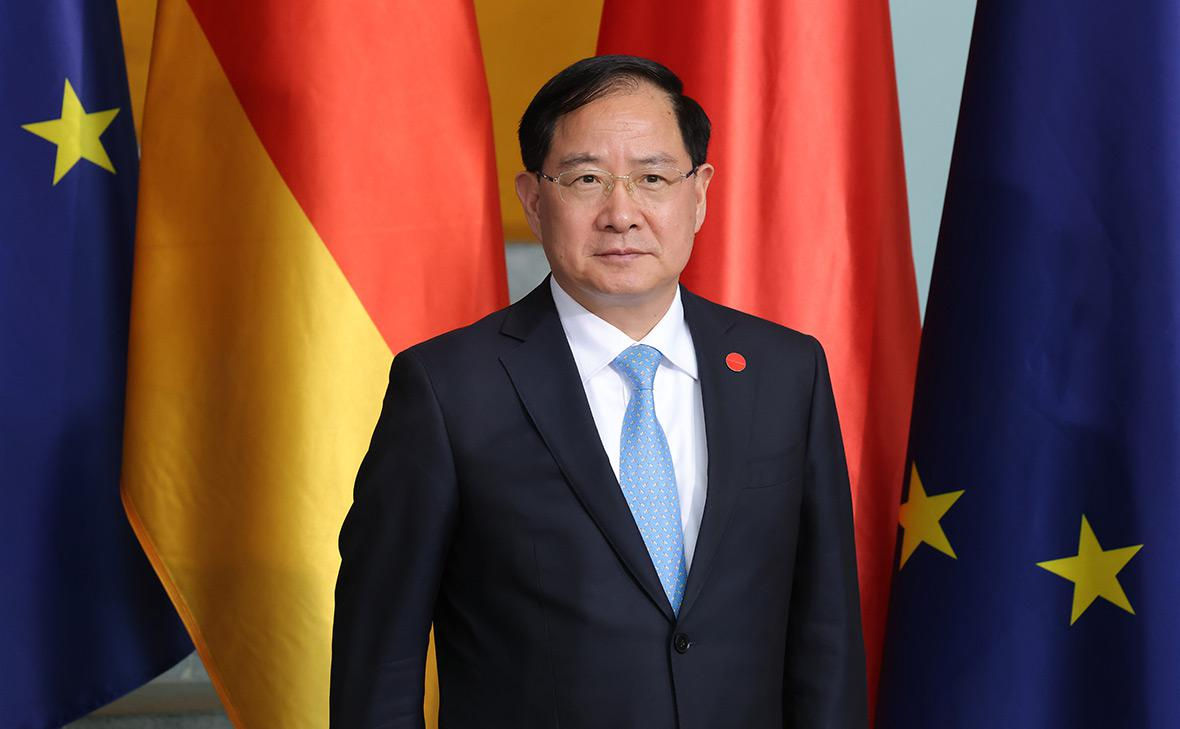 În China a dispărut un ministru responsabil de dezvoltarea IA și a semiconductorilor.