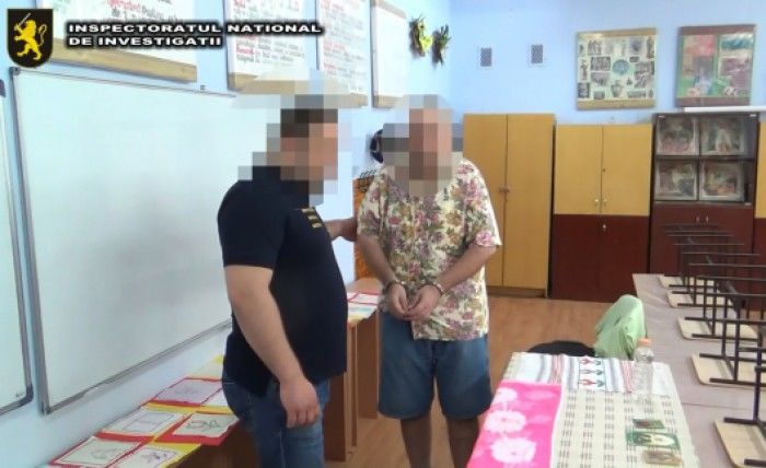 Cazul va fi monitorizat, iar Ministerul Educației va insista pe aplicarea sancțiunilor disciplinare.