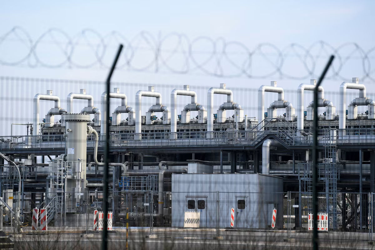 Газ в Европе может оставаться дорогим до 2027 года из-за нехватки запасов.