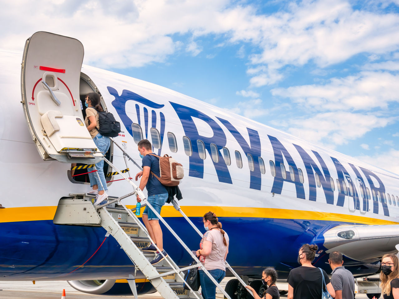 Названы уловки Ryanair, чтобы заставить пассажиров переплатить за билет.