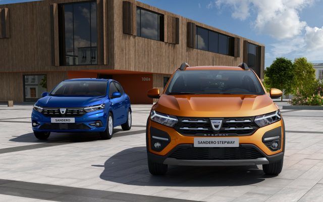 Dacia обнародовала фото новых моделей Logan, Sandero и Stepway.
