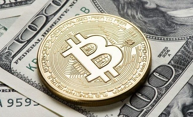 Стоимость биткоина впервые с ноября превысила шесть тысяч долларов.