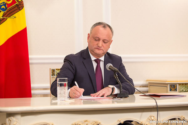 10.000 de copii vor primi cadouri din partea președintelui