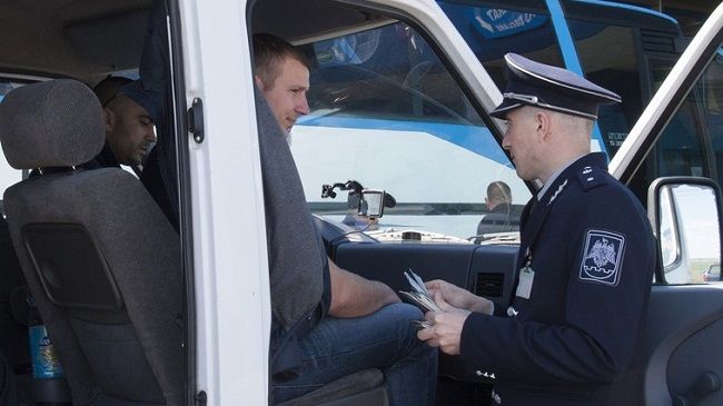 Молдаванина с полной сумкой анаболиков задержали в Отачь.