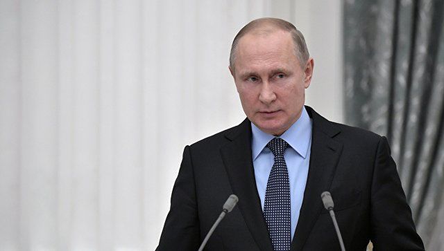 Путин попросил прощения у российских олимпийцев.