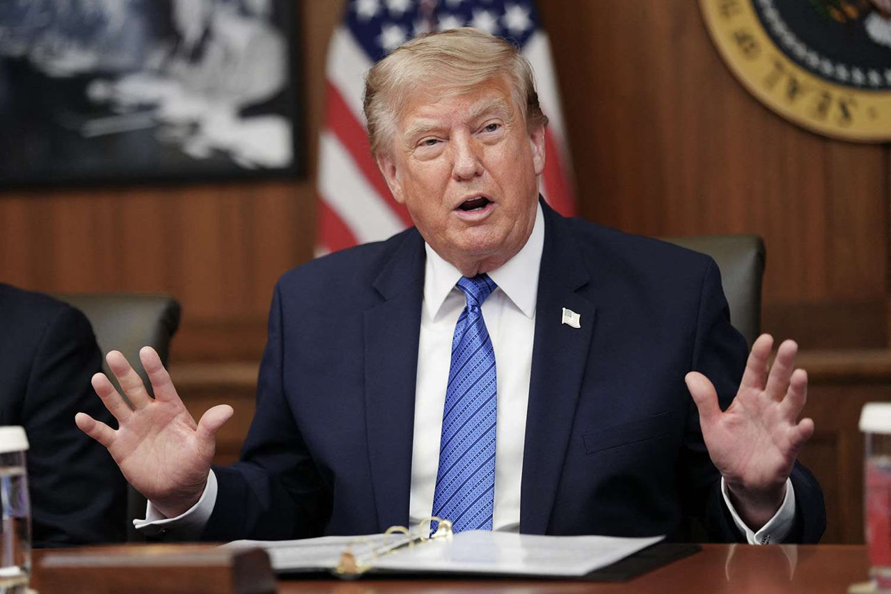 Трамп поручил потребовать от Ирана компенсации на предстоящих переговорах.