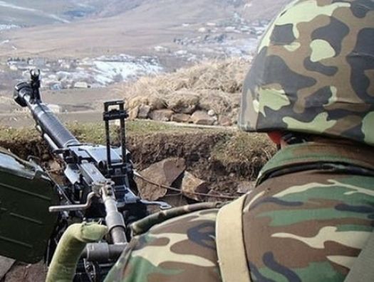 ВС Азербайджана взяли под контроль ряд сел и высот в Карабахе.