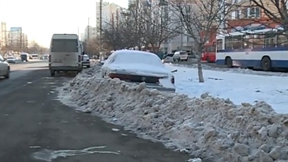 Примэрия надеется найти управу на недисциплинированных водителей с помощью штрафов и эвакуации авто. 