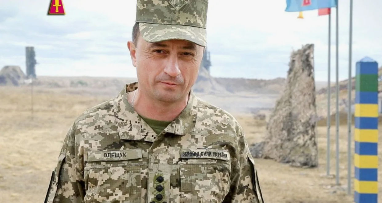 Командующий ВС Украины прокомментировал свою отставку словами Залужного.