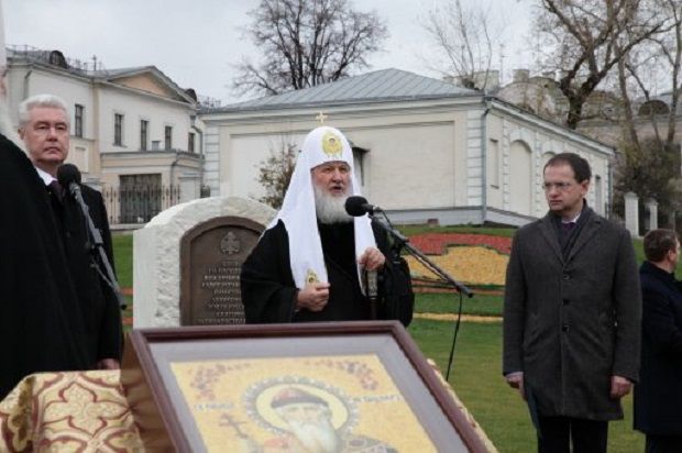 Запланированная высота памятника князю Владимиру – 12 метров.