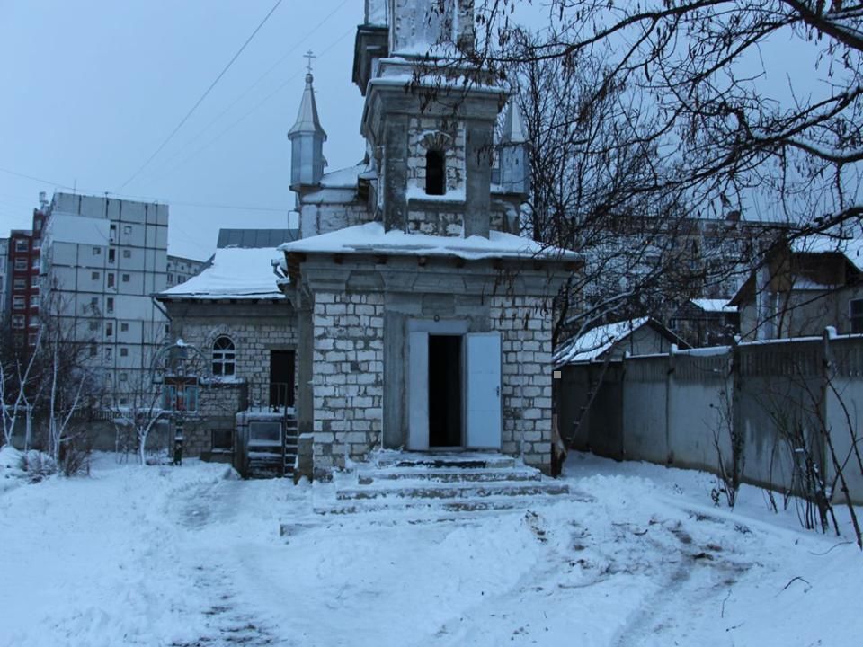 S-au dus la biserică, dar nu cu rugatul: A furat peste 13.000 de lei. Foto: politiacapitalei.md