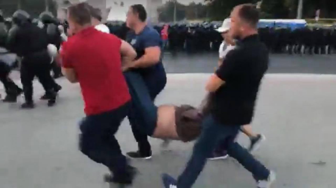 Нэстасе планирует наказать полицейских за силовую эвакуацию протестующих.