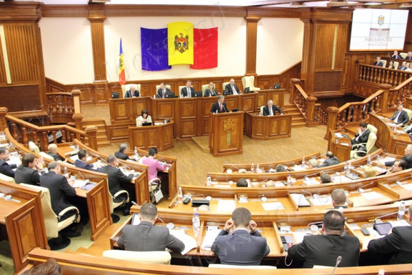 Datele după prelucrarea a 87,7% din procesele verbale arată că, în viitorul Parlament, vor ajunge deputați socialiști, liberal-democrați, comuniști, democrați și liberali.