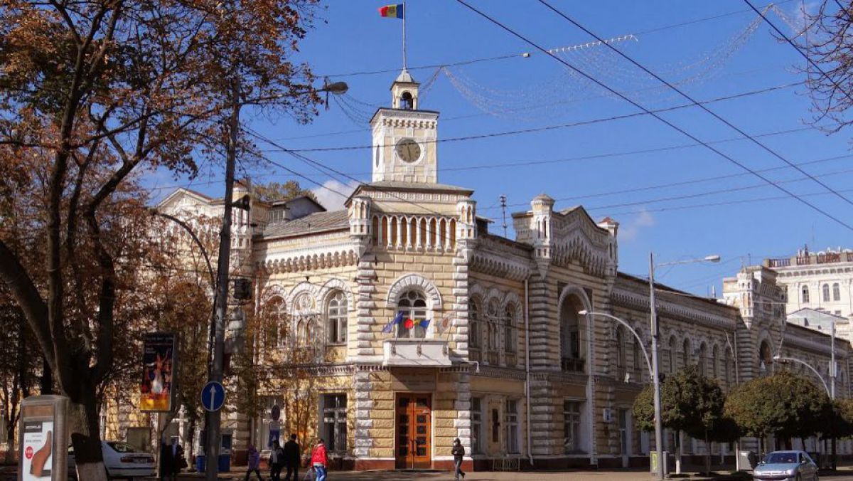 Viceprimarul Capitalei primea bani pentru problemele soluționate de pretorul sectorului Buiucani. Foto: imperatortravel.ro