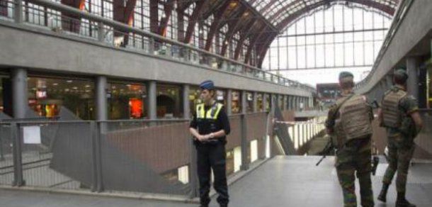 Belgia menține nivelul de alertă 3 după noua operațiune antiteroristă.  Foto: agerpres.ro