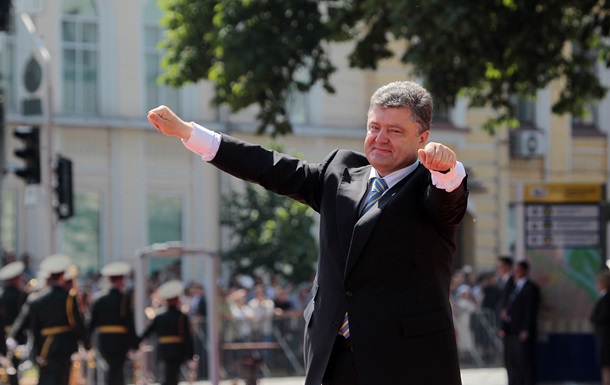 Участники вече требуют личной встречи с Порошенко и хотят услышать отчет о работе правительства за 100 дней