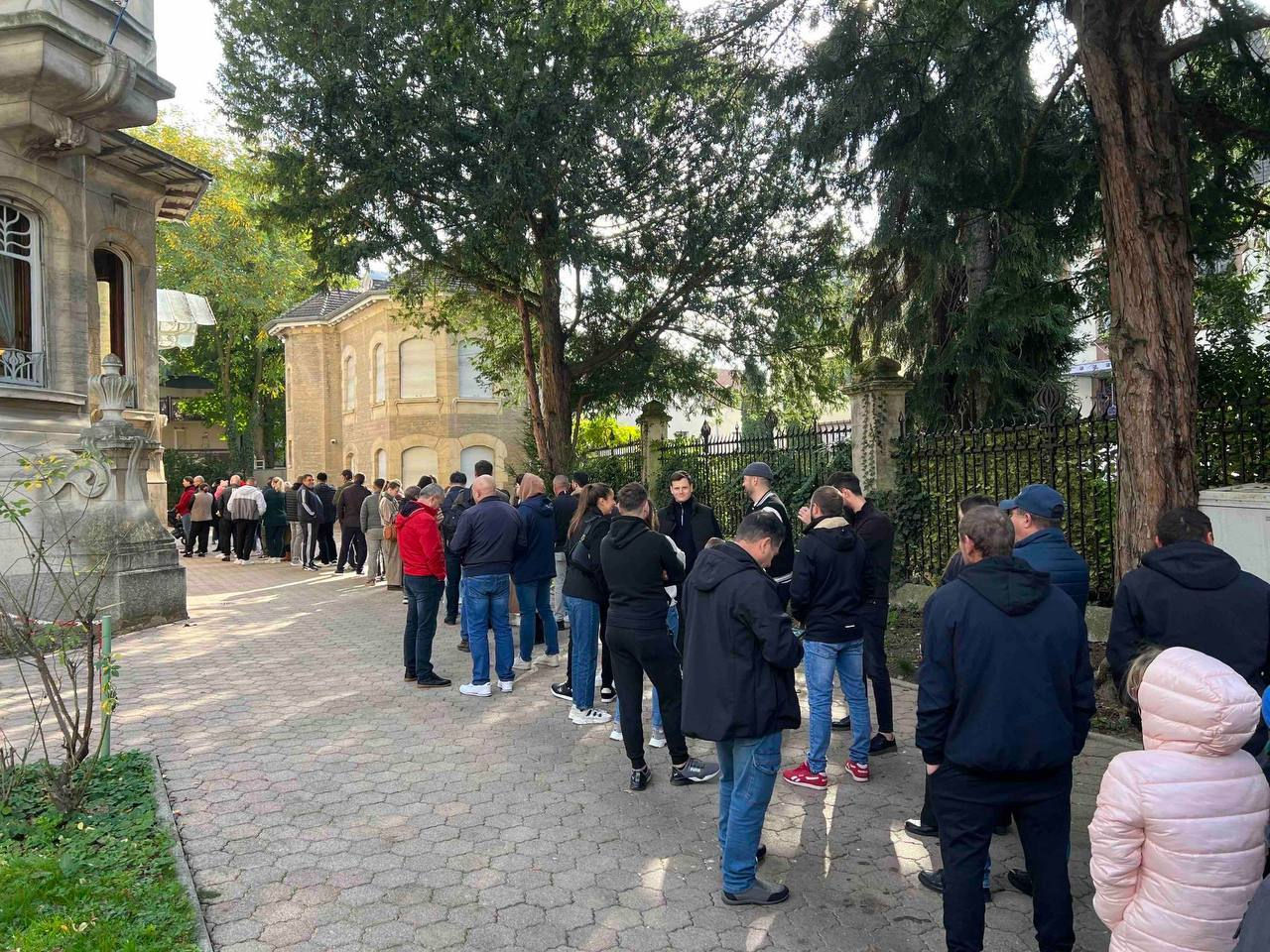 Diaspora a înregistrat o prezență record: Peste 300.000 de persoane au votat.