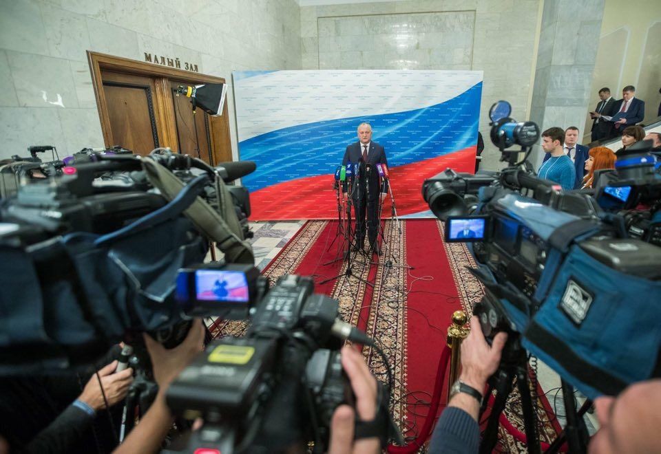 Додон не считает нужным сворачивать миротворческую миссию в Приднестровье.